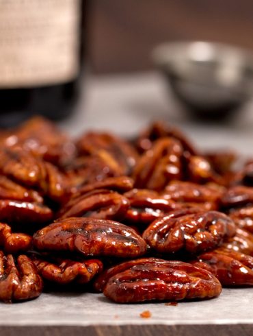 Balsamic sweetened pecans