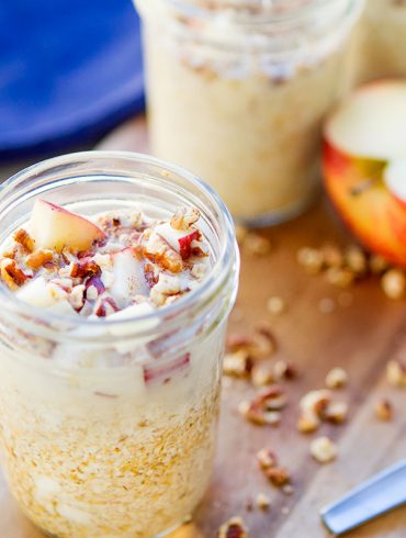 Overnight Cinnamon Apple Oatmeal
