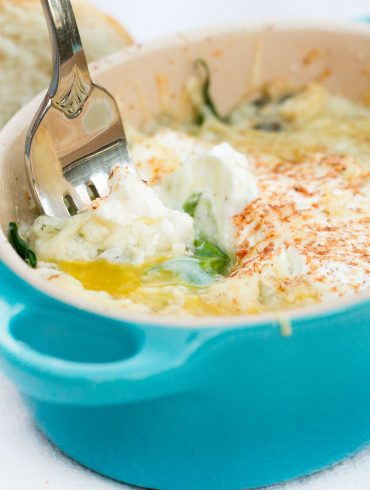 Baked eggs with Spinach